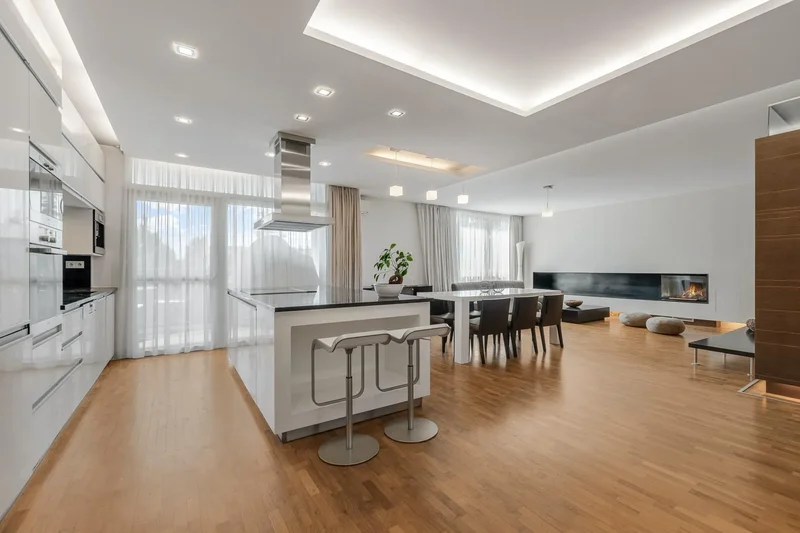 Generous Apartment On Sklenárska Street, Ba I – Old Town, Id: 0323