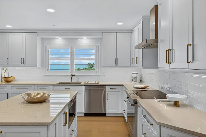2549 W Gulf Drive , 206, Sanibel, FL 33957, Sanibel, Florida, United States. - Photo 8