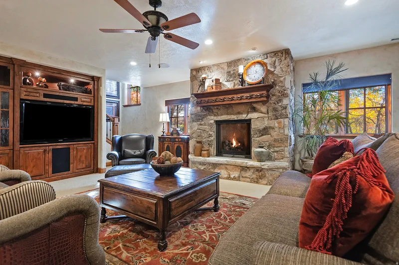 8778 S FALCON HEIGHTS LN, Sandy, Utah, United States. - Photo 51