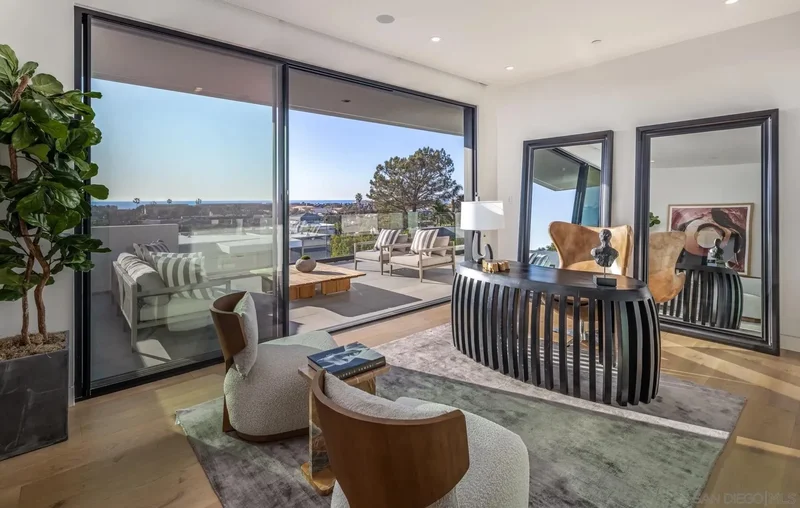 521 S Rios Ave, Solana Beach, California, United States. - Photo 29