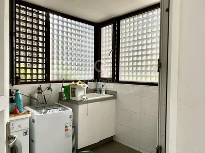 Thumbnail 10