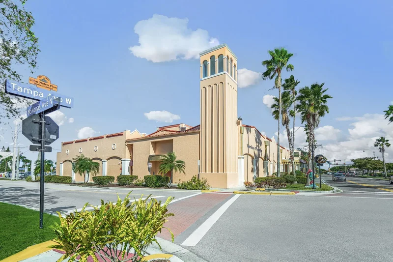 746 Eagle Point Drive, Venice, FL 34285, Venice, Florida, United States. - Photo 52