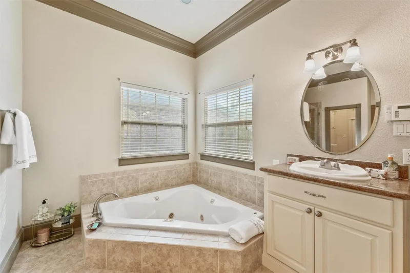 11610 Cedar Gully Road, Baytown, Texas, United States. - Photo 19