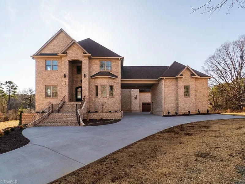 Single Family Residence in Whitsett