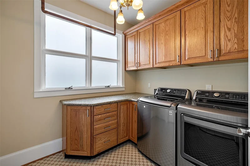 3642 Orchard Lake Road, West Bloomfield, MI, 48324, USA, Orchard Lake Village, Michigan, United States. - Photo 6