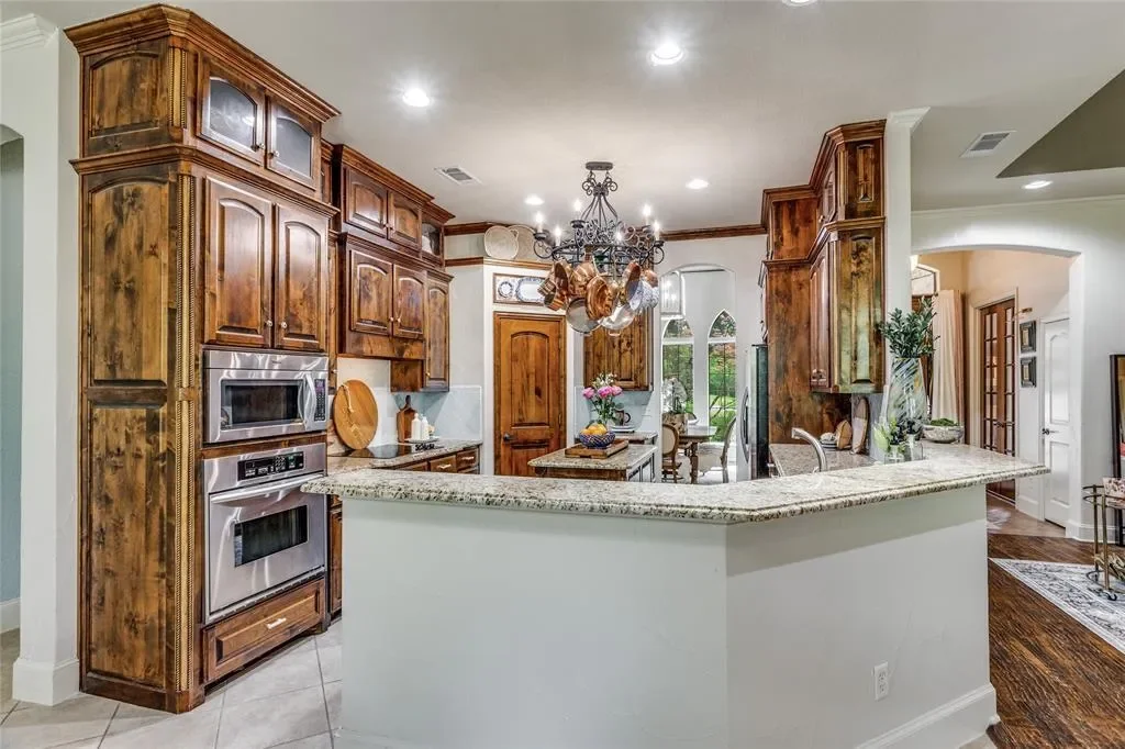 10208 Drop Tine Court, Fort Worth, Texas, United States. - Photo 18