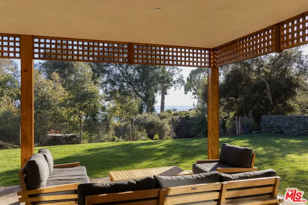 2937 Padaro Lane, Carpinteria, California, United States. - Photo 16
