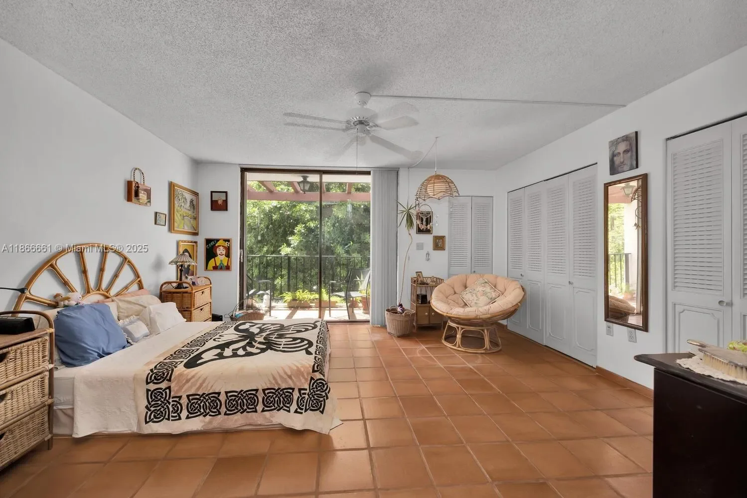 265 Grapetree Dr 110, Key Biscayne, Florida, United States. - Photo 15