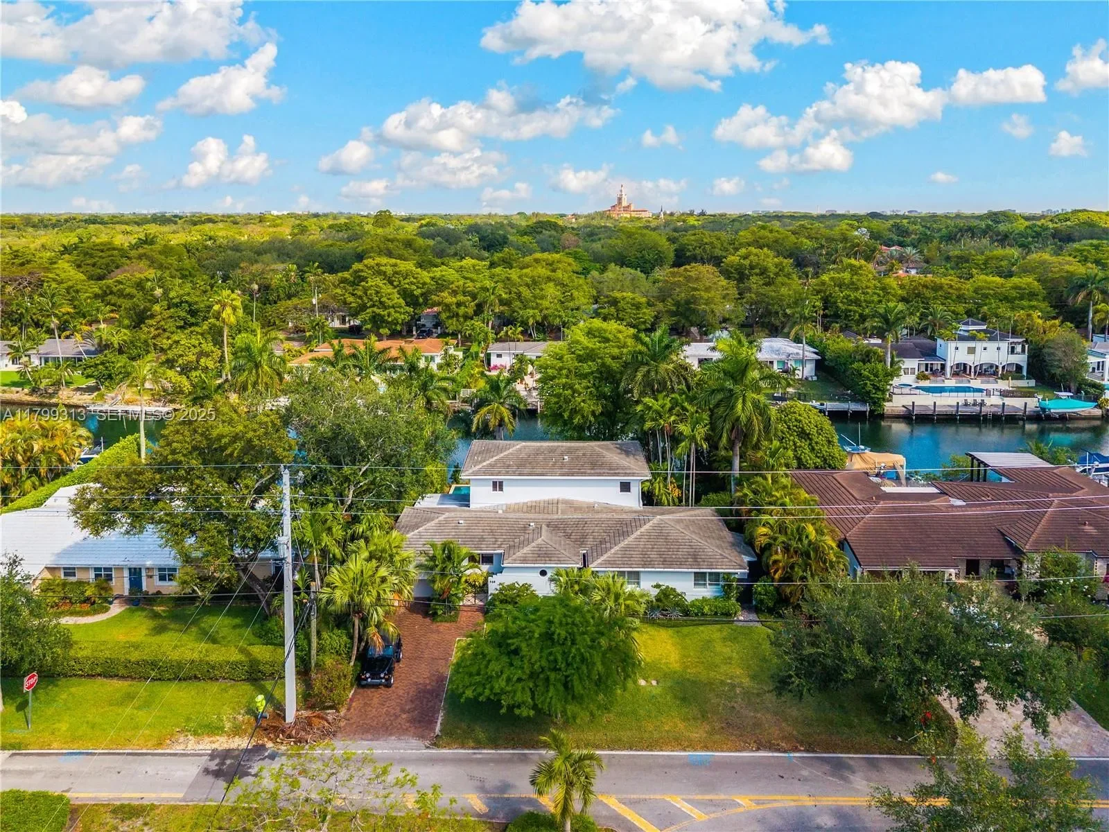 725 Vilabella Ave, Coral Gables, Florida, United States. - Photo 42