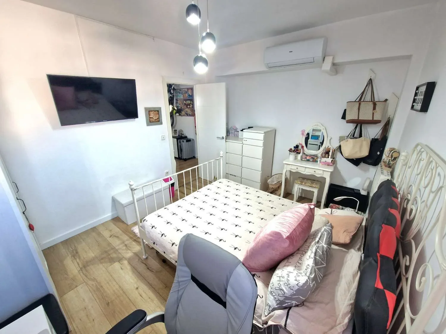 Gallery photo 11