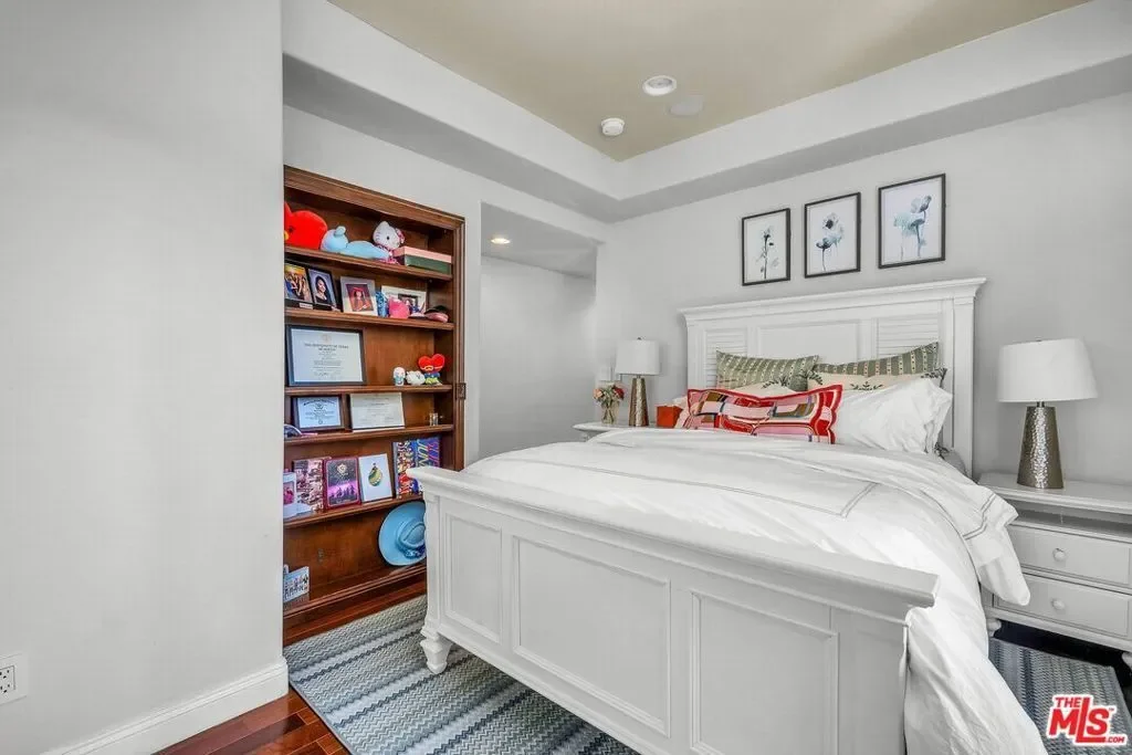 3110 Benedict Canyon Drive, Beverly Hills, California, United States. - Photo 44