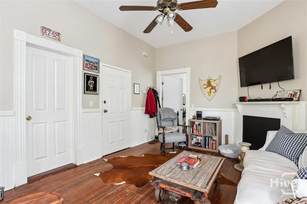 546 548 E Huntingdon Street, Savannah, Georgia, United States. - Photo 6