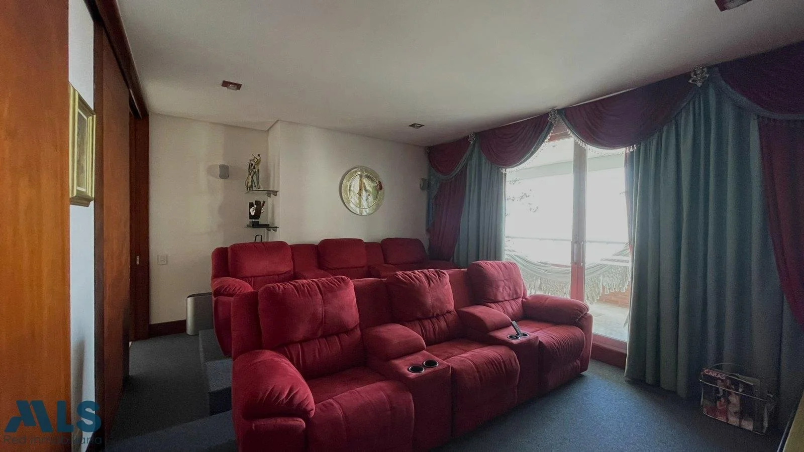 Gallery photo 10