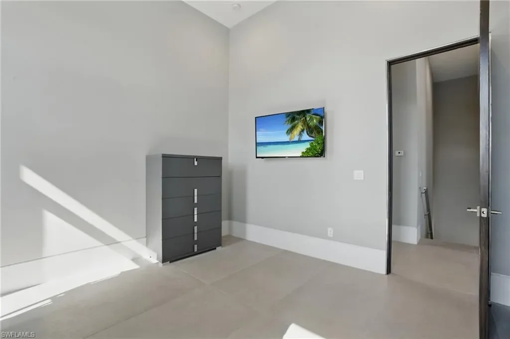 Gallery photo 8