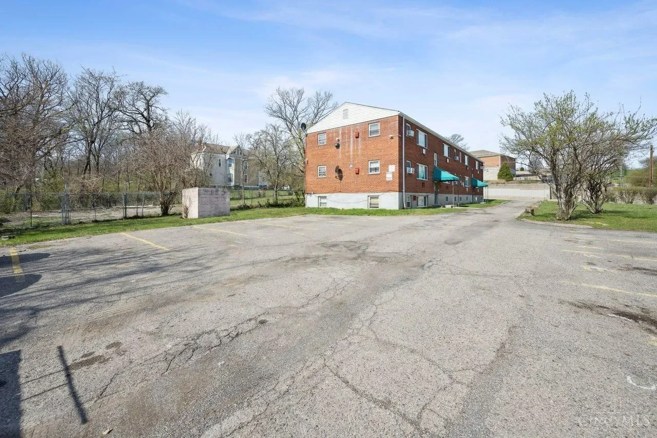 3048 Gilbert Avenue, Cincinnati, OH 45206, Cincinnati, Ohio, United States. - Photo 21