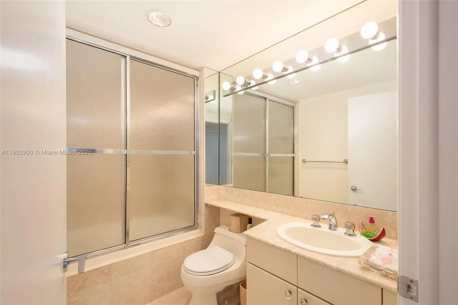 2000 Island Blvd 1109, Golden Beach, Florida, United States. - Photo 7