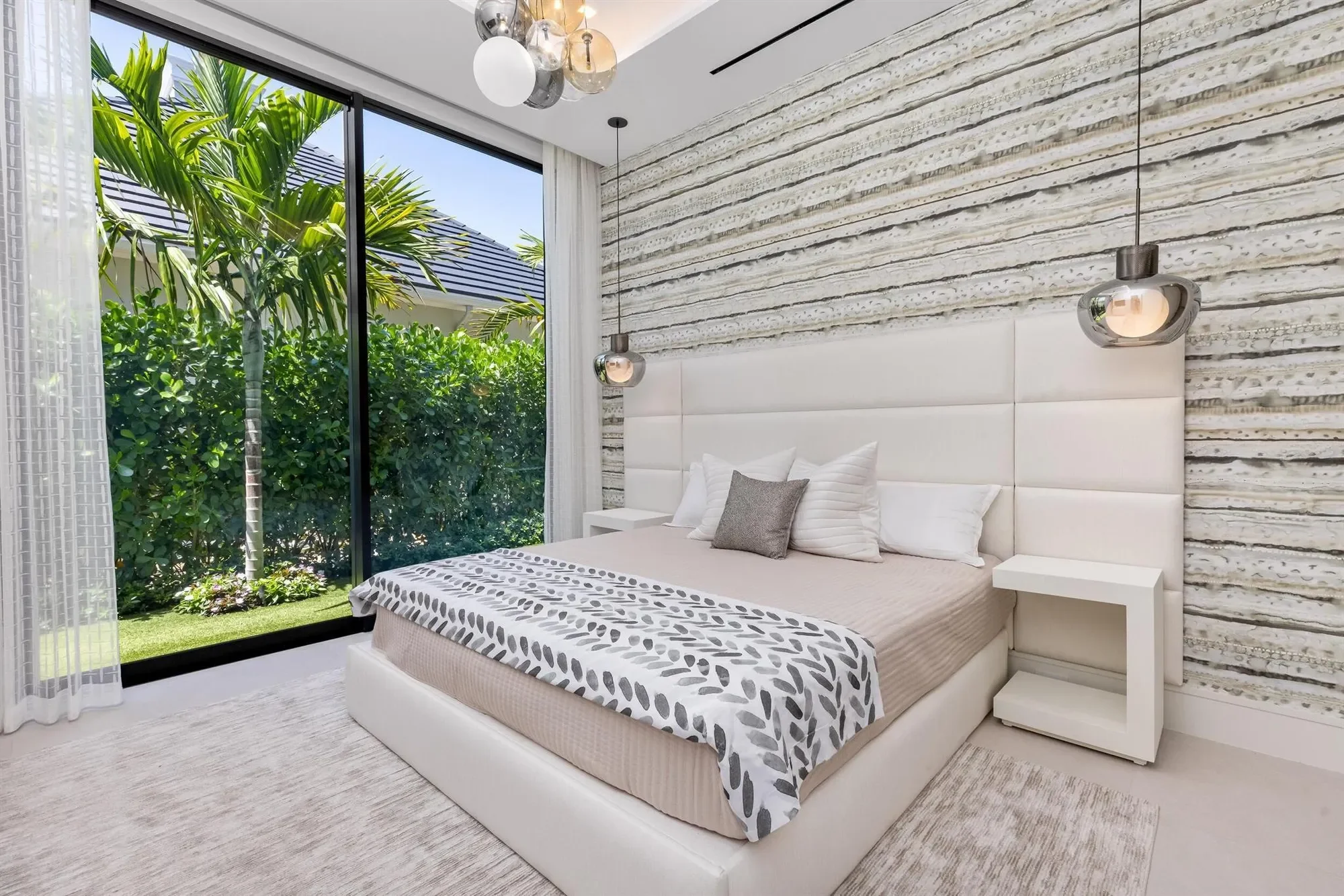 1955 Thatch Palm Drive, Boca Raton, Florida, United States. - Photo 41