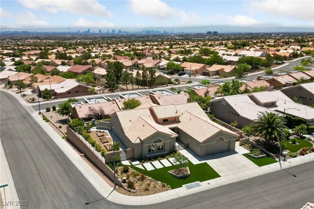 2616 Faiss Drive, Las Vegas, Nevada, United States. - Photo 53