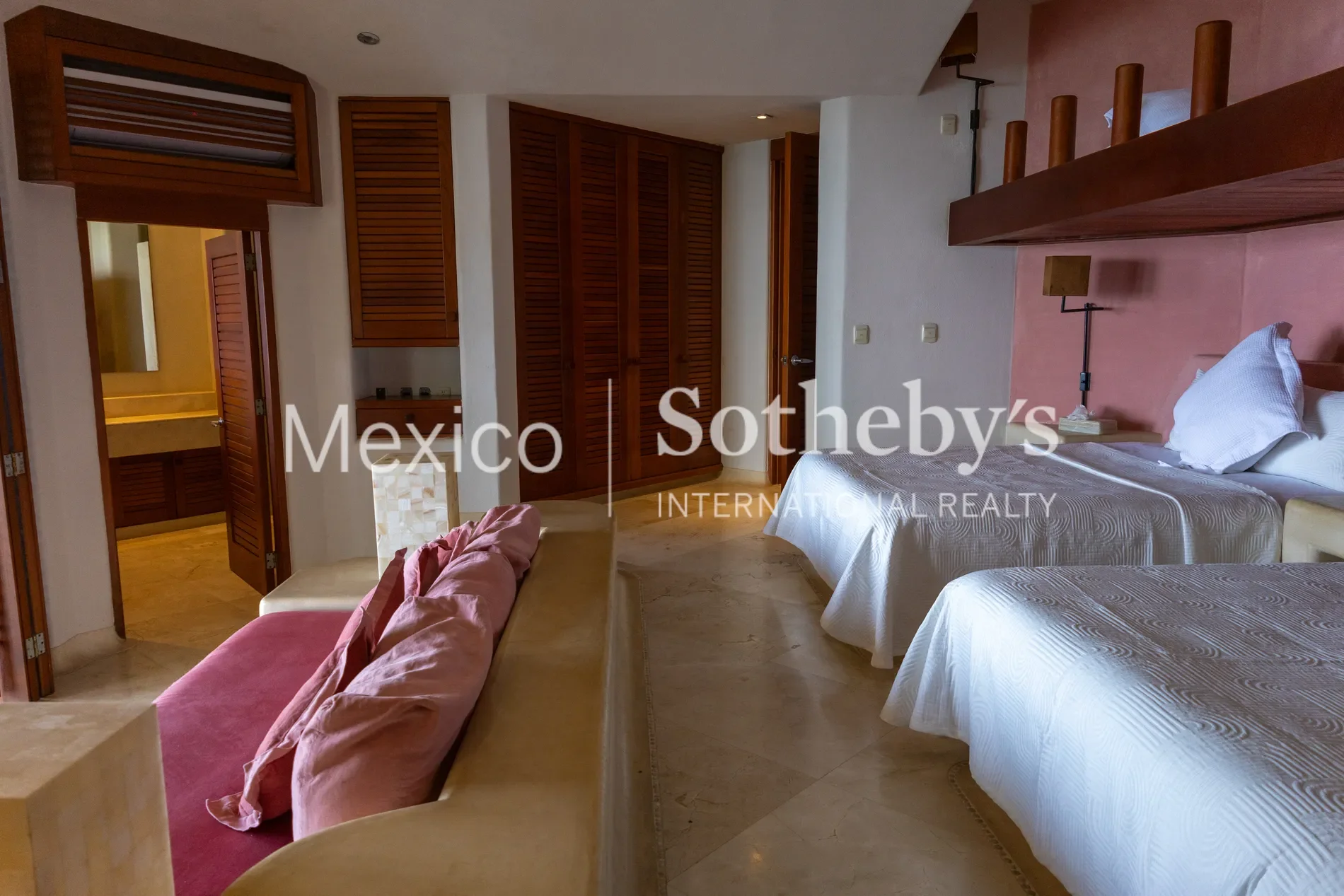 Gallery photo 7