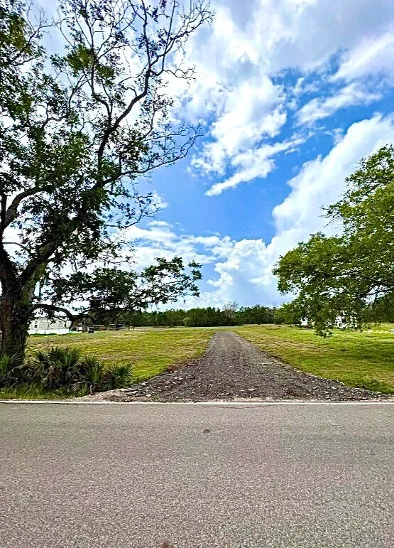 4239 CR 348, Brazoria, TX 77422, Brazoria, Texas, United States. - Photo 8