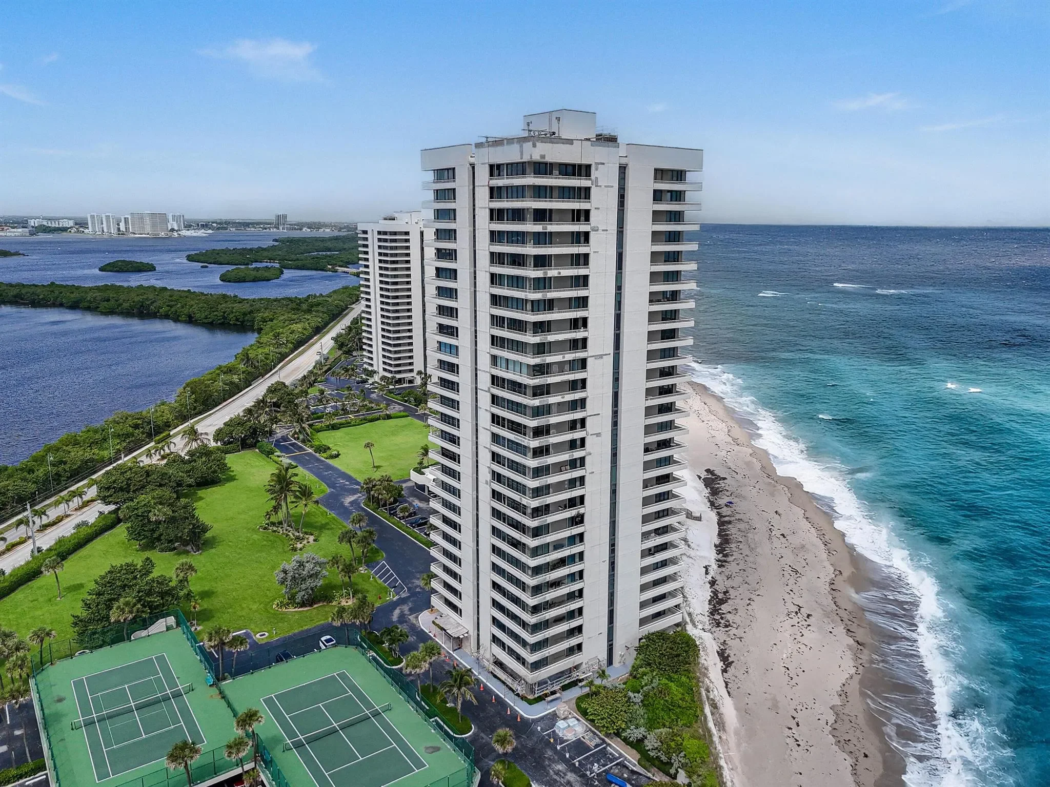 5510 N Ocean Drive 17b, Riviera Beach, Florida, United States. - Photo 38