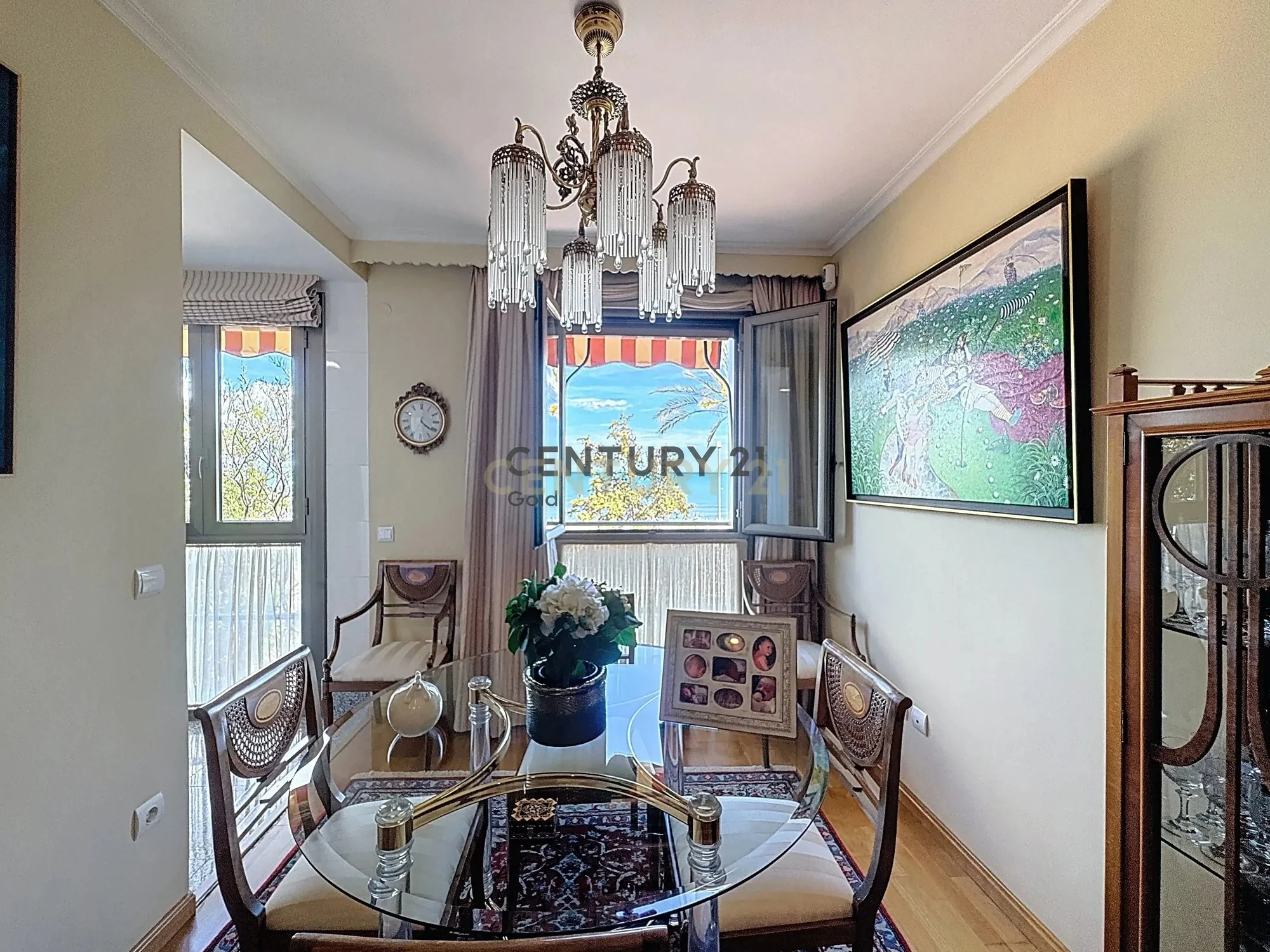 Gallery photo 11