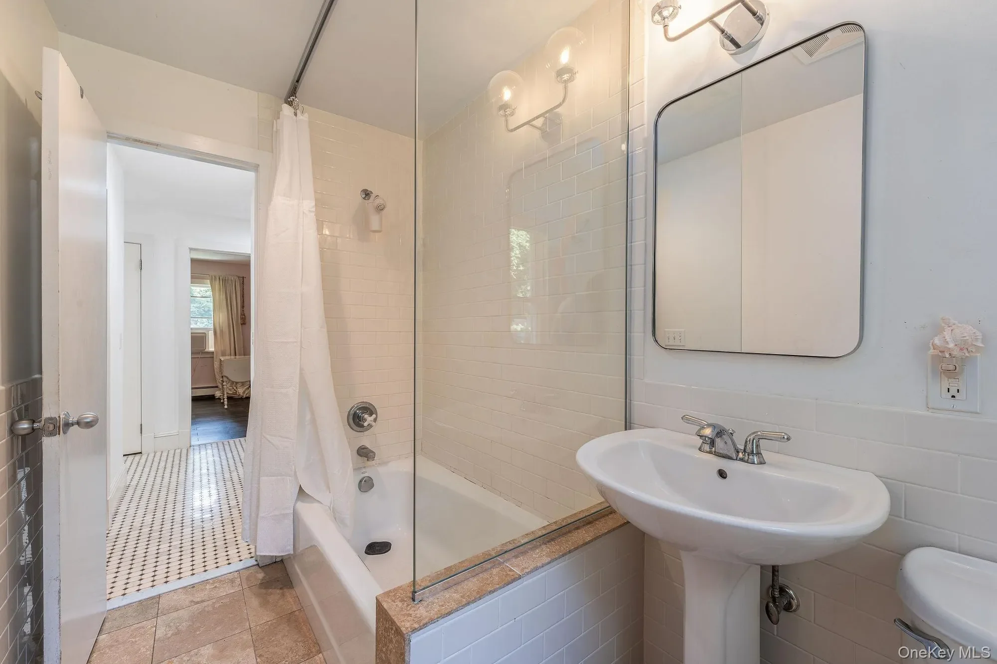 1 Gazon Road, Shelter Island, New York, United States. - Photo 17