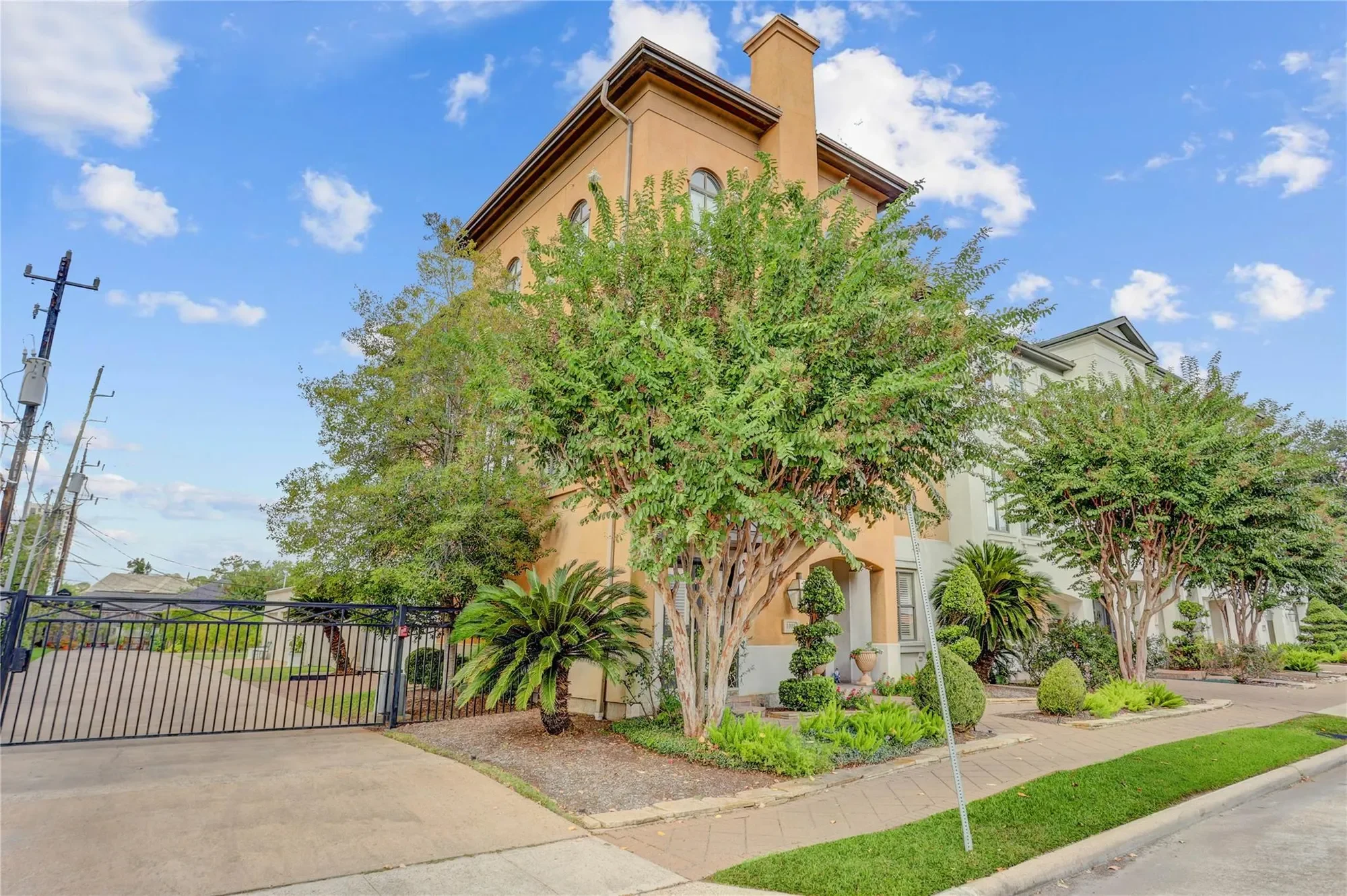 1008 Potomac Drive, Houston, Texas, United States. - Photo 7