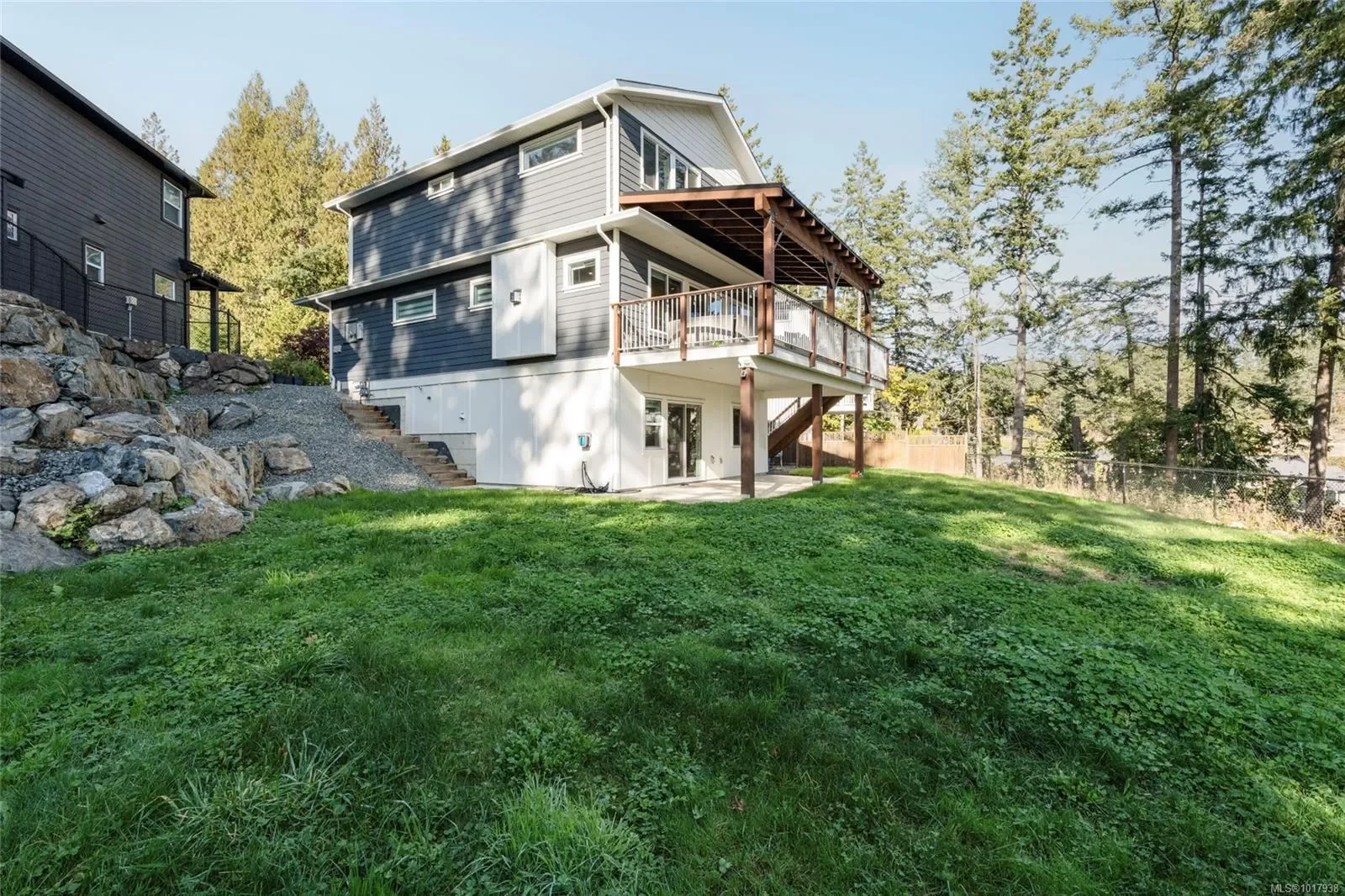 25 Tuzo Crt, View Royal, British Columbia, Canada. - Photo 12