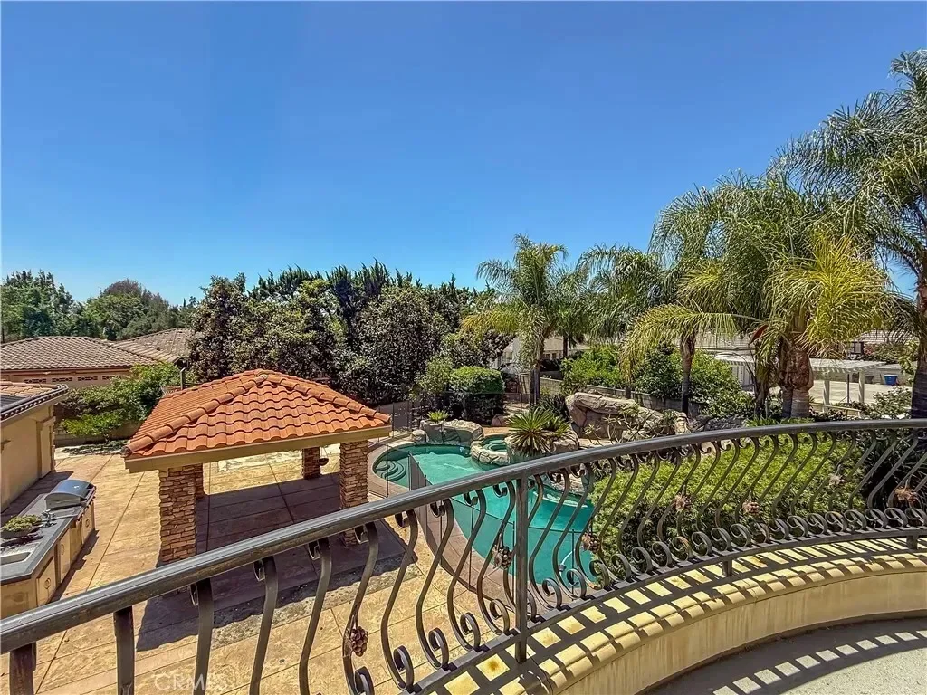 202 W Lemon Avenue, Arcadia, California, United States. - Photo 30