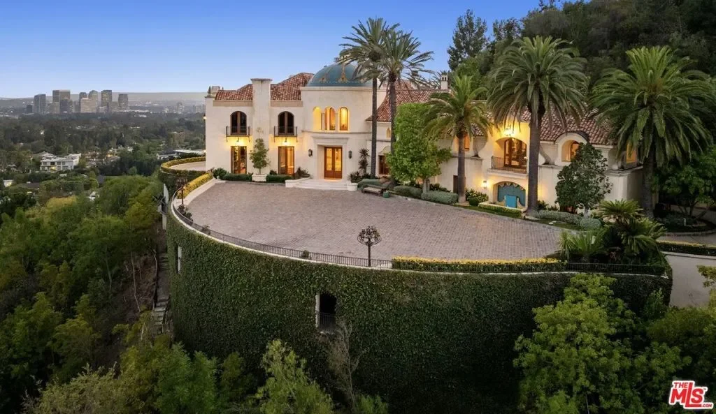 10066 Cielo Drive, Beverly Hills, California, United States. - Photo 6