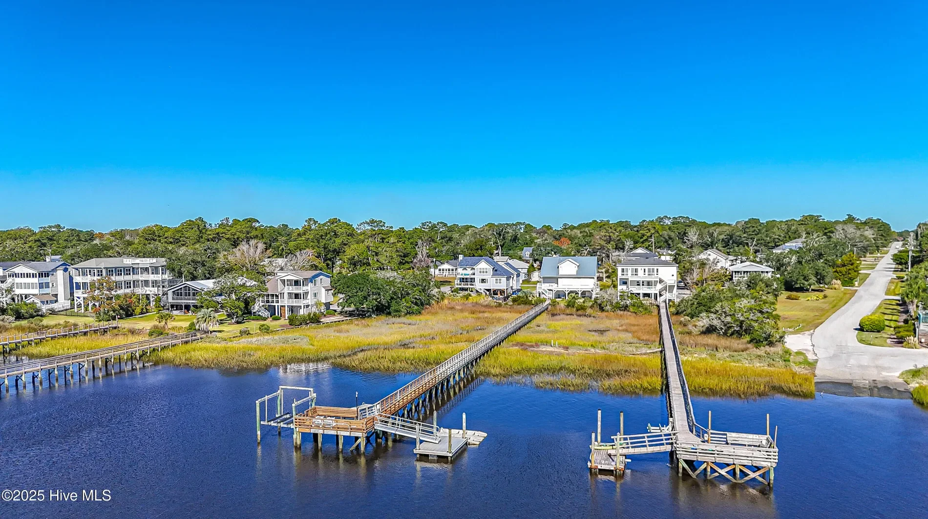 726 Waterway Drive SW, Sunset Beach, North Carolina, United States. - Photo 11