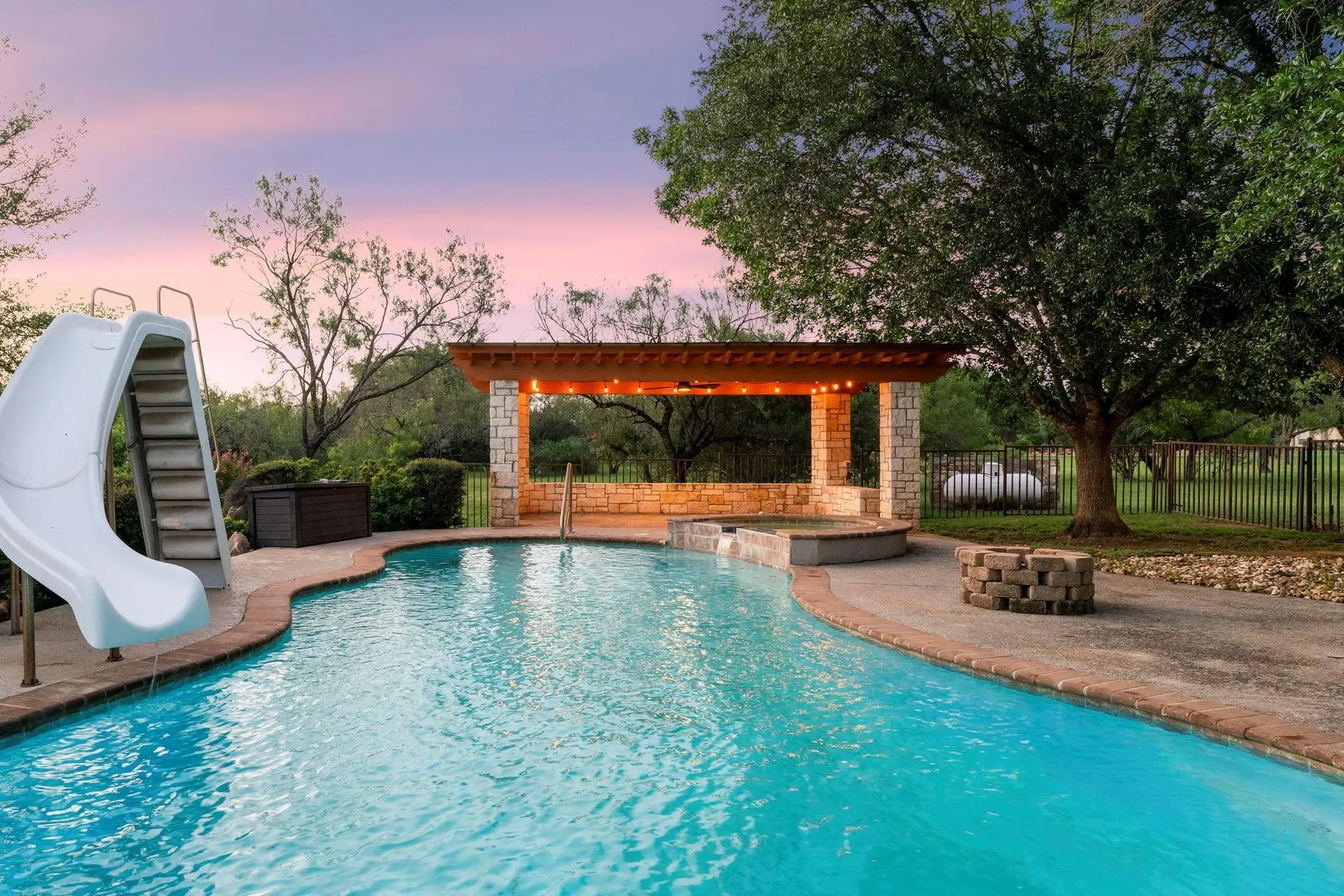1237 Ridge Harbor DR, Spicewood, Texas, United States. - Photo 28