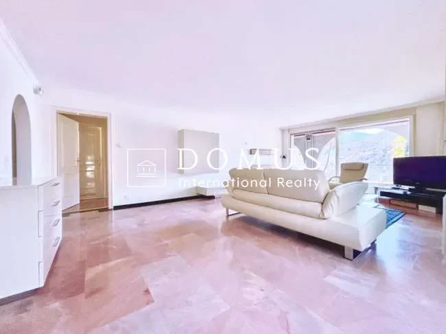 Splendid 3.5-flat with lake view