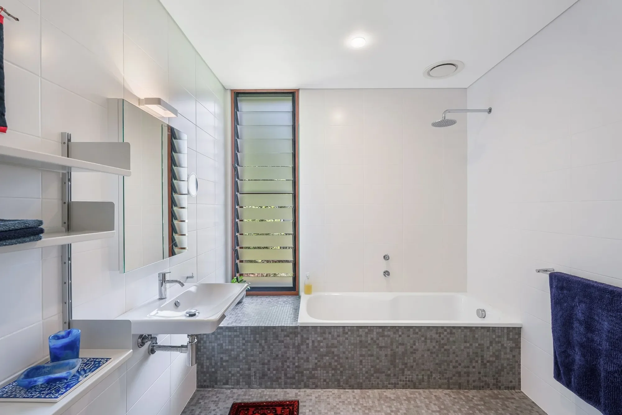 Gallery photo 3
