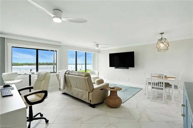 896 Buttonwood DR, Fort Myers Beach, Florida, United States. - Photo 8