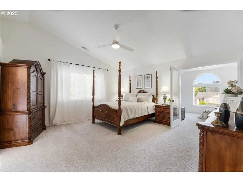 115 NE 39TH AVE, Hillsboro, Oregon, United States. - Photo 22