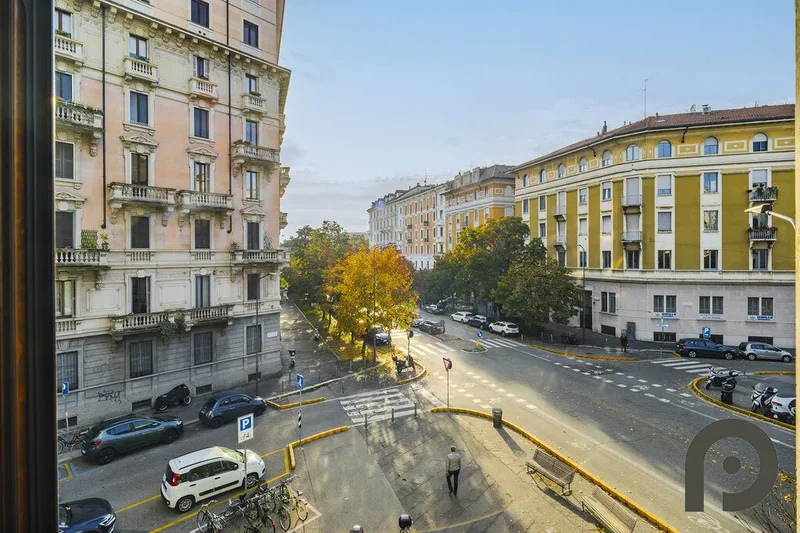 Via Sardegna, Milan, Lombardy, Italy. - Photo 10