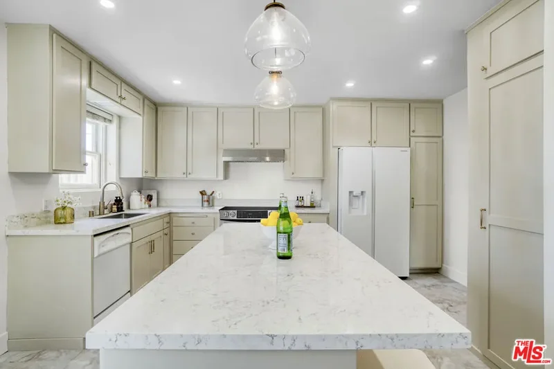 5248 Parkglen Avenue, Los Angeles, California, United States. - Photo 3