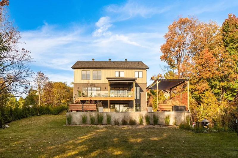 1795 Rue Montarville, St-Bruno-de-Montarville, Quebec, Canada. - Photo 44