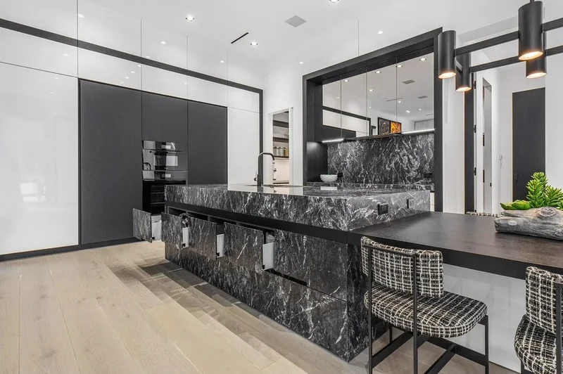 202 NW 7th St, Delray Beach, Florida, United States. - Photo 12