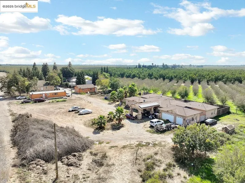 8190 French Camp Dr, Manteca, California, United States. - Photo 8
