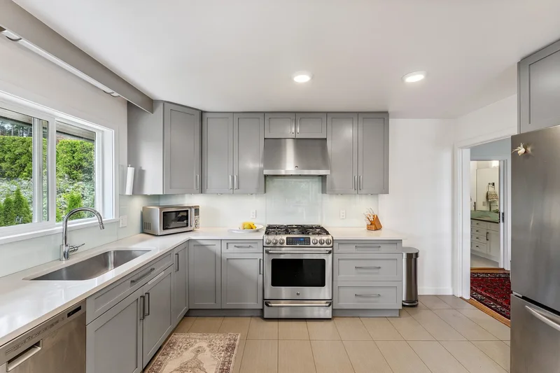 4375 Woodcrest Road, West Vancouver, BC V7S 2V9, West Vancouver, British Columbia, Canada. - Photo 28