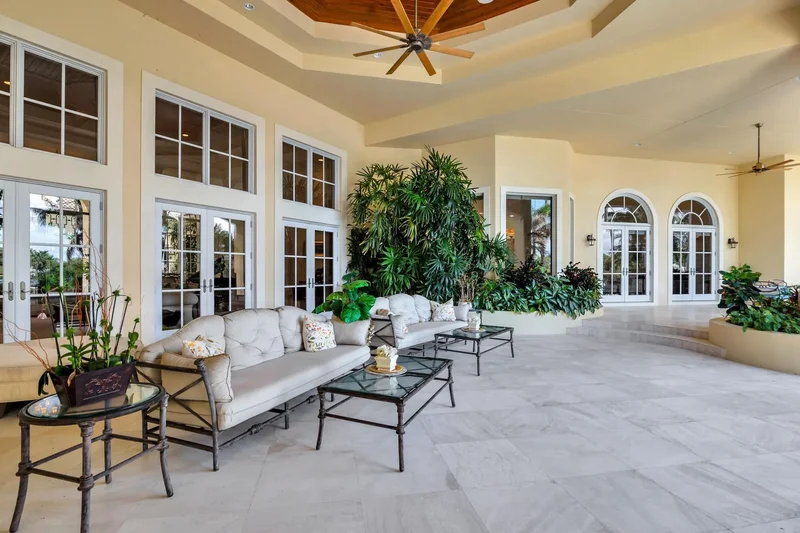 19223 Riverside Drive, Tequesta, Florida, United States. - Photo 44