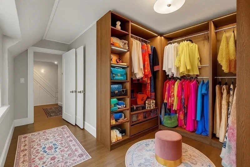 1125 W Roxbury Pkwy, Brookline, MA, 02467, USA, Brookline, Massachusetts, United States. - Photo 7