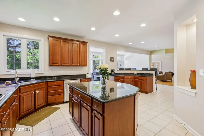 9 Bennett Court, Marlboro, NJ 07746, Marlboro Township, New Jersey, United States. - Photo 20