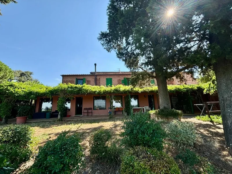 Casale In Vendita A Peccioli(pi) In Ottimo Composto Da 11vani