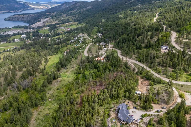 5617 Oyama Lake Road, Lake Country, BC V4V 2C9, Lake Country, British Columbia, Canada. - Photo 9