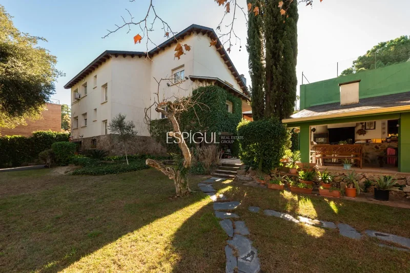 Mirasol, Sant Cugat del Vallès, Barcelona, Sant Cugat del Vallès, Sant Cugat del Valles, Catalonia, Spain. - Photo 36