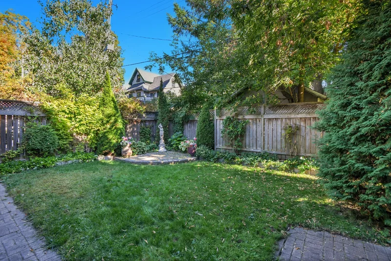 24 Clemow Avenue, Ottawa, Ontario, Canada. - Photo 13